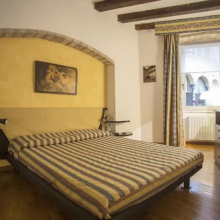 Bouganville Gardone Riviera